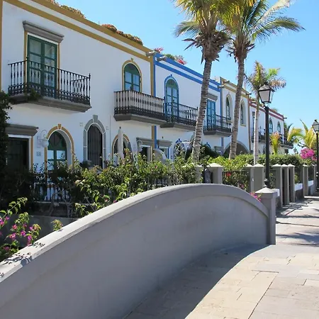 公寓 Beachfront Loft In *